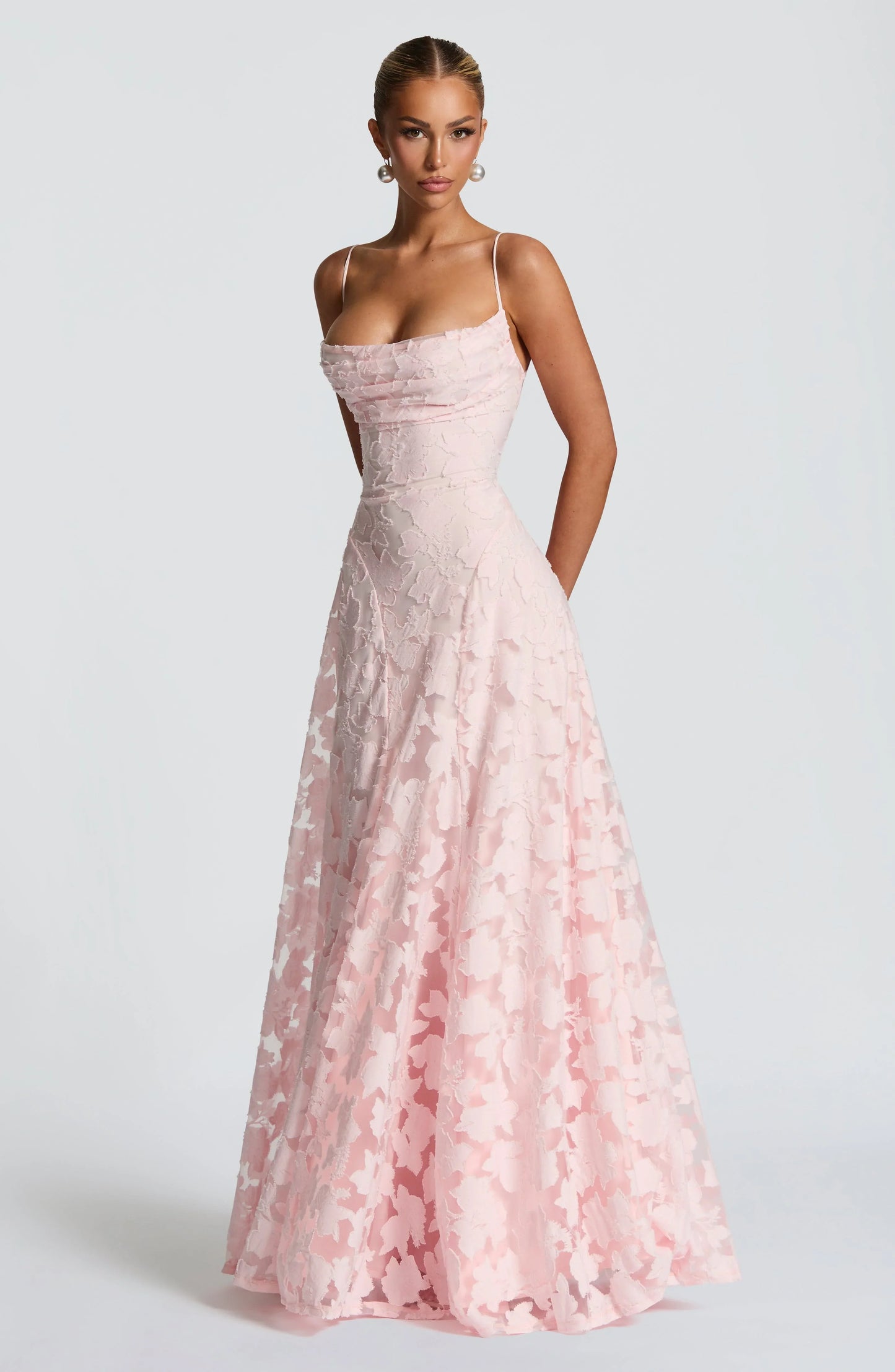 Éloria | Robe Longue À Fines Bretelles Et Imprimé Floral