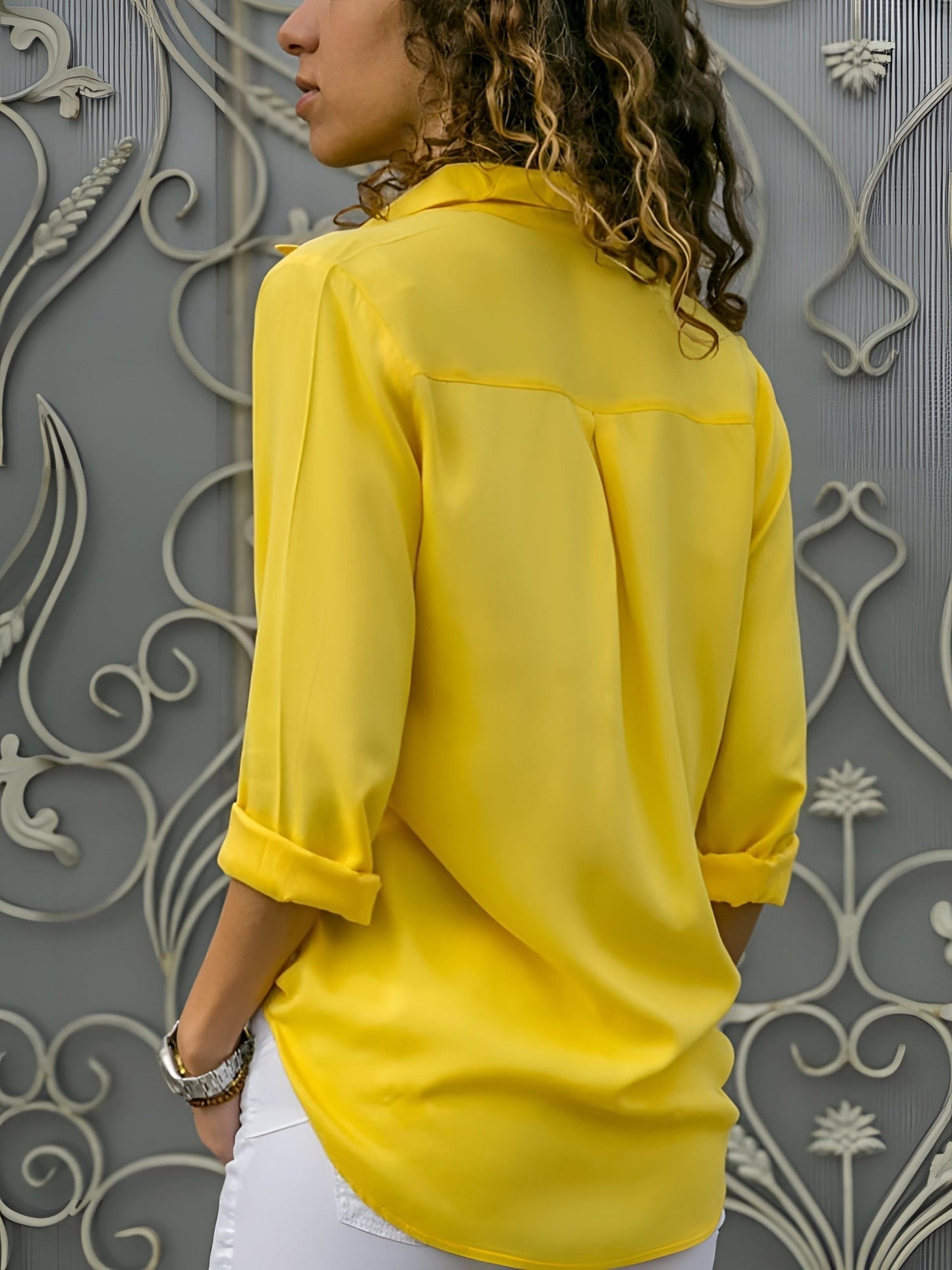 Aiah | Blouse Élégante À Col En V