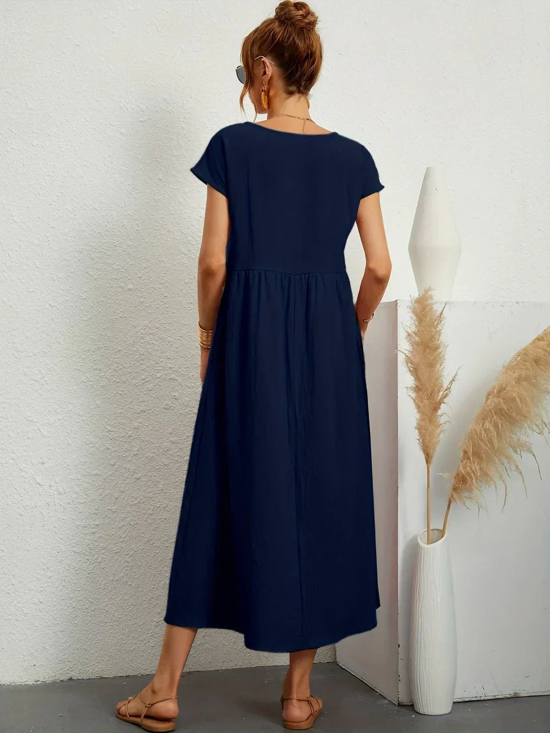 Gabrielle | Robe Midi Fluide Élégance Intemporelle