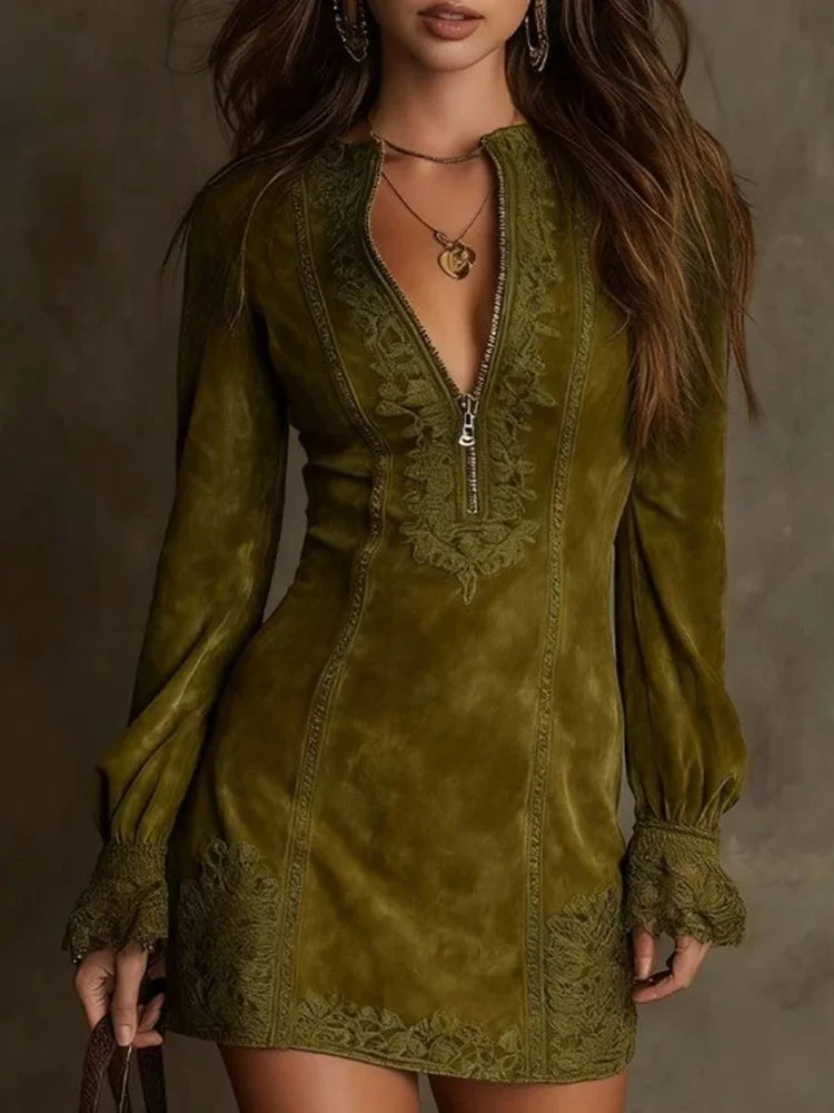 Camille – Robe Courte Élégante A Détails Dentelle