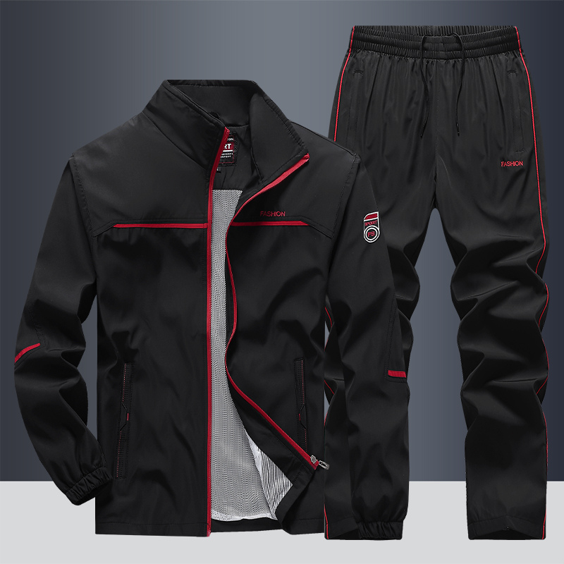 Survêtement homme confortable et stylé.  Plusieurs couleurs disponibles. Vêtement sport et détente.
