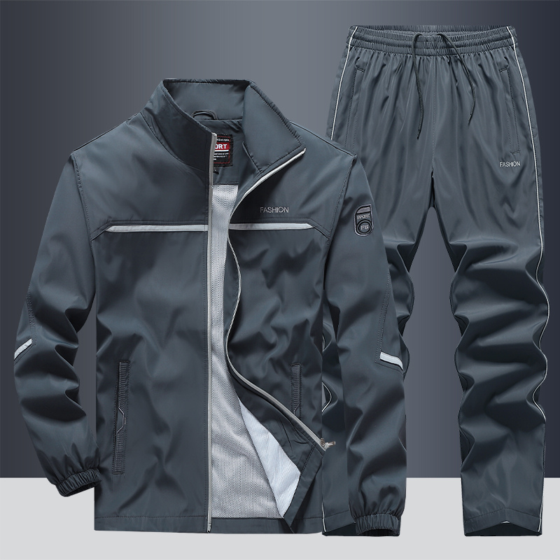 Survêtement homme confortable et stylé.  Plusieurs couleurs disponibles. Vêtement sport et détente.