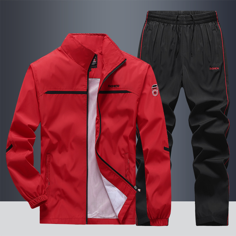 Survêtement homme confortable et stylé.  Plusieurs couleurs disponibles. Vêtement sport et détente.